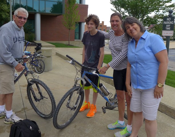 Start of our epic ride! Thomas and Jan were there to send us off.